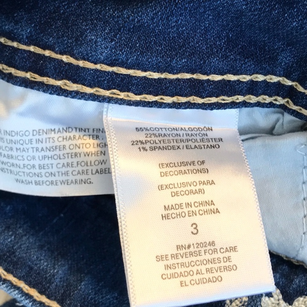 Embellished Blue Jeans - Picture 14 of 14